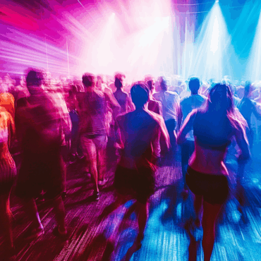 mnikita123_Realistic_photo_of_a_techno_nightclub_dark_and_moo_e20c42db-4c5c-4caf-bbbe-f15108e52233_0